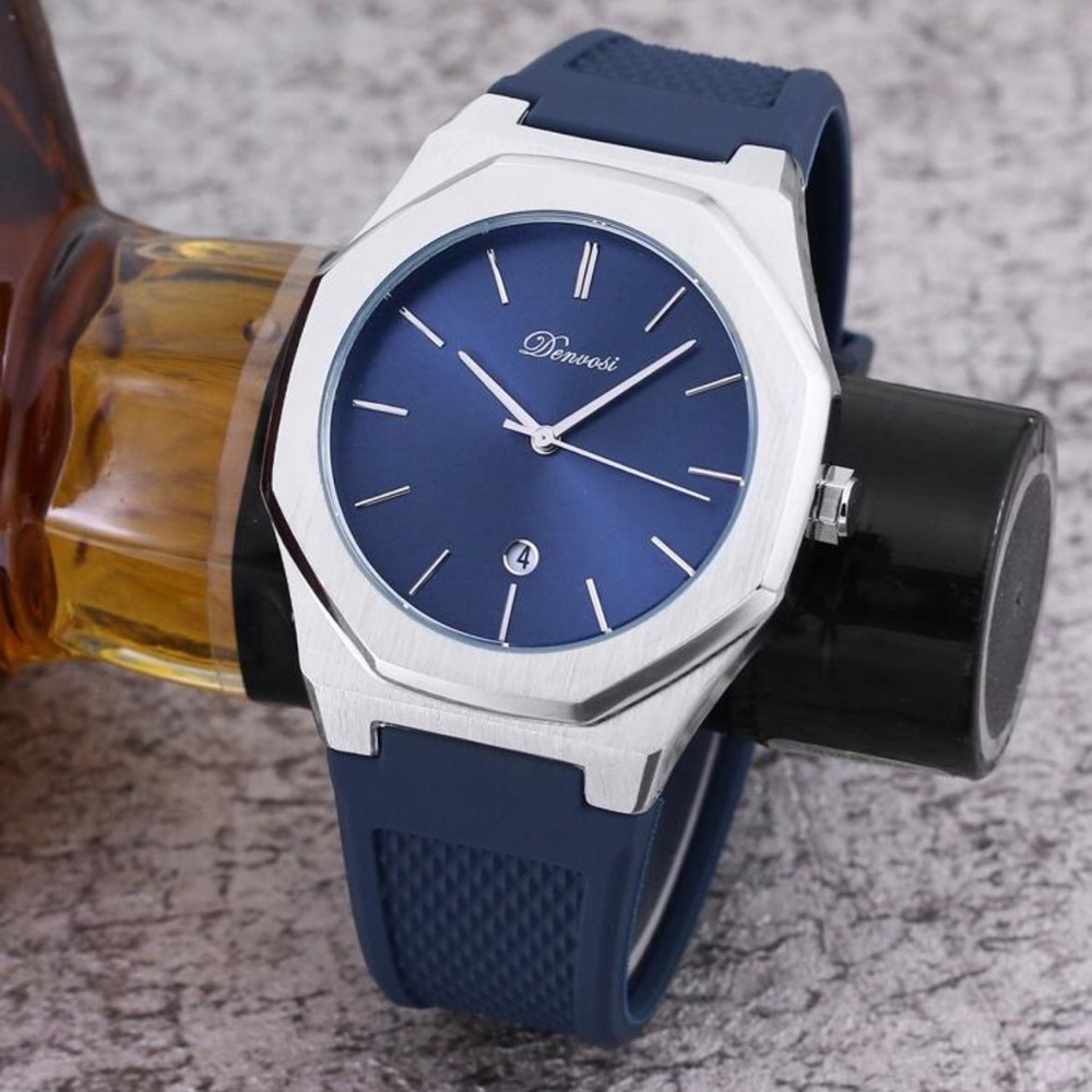 1pc Men Navy Blue TPU Strap Casual Water Resistant Round Dial Quartz Watch